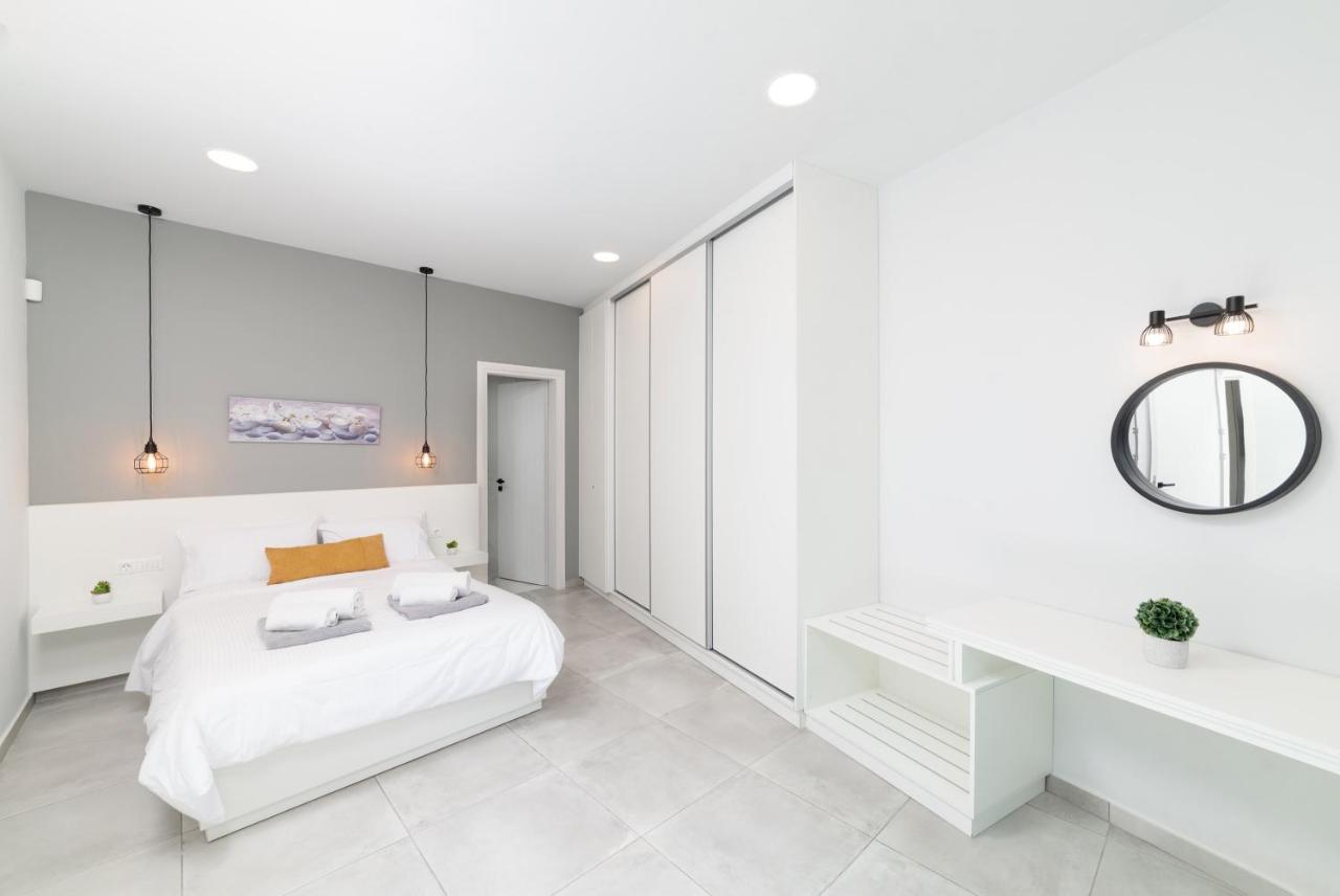 Villa Zaneti By Posarellivillas Agia Marina Eksteriør bilde